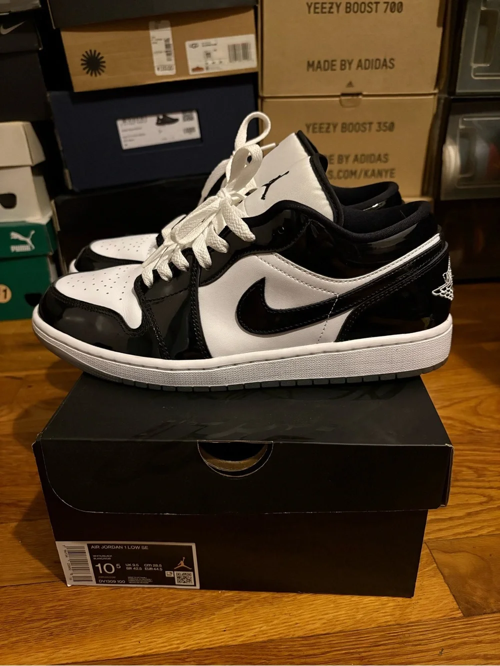 Jordan Low Top Sneakers - Black & White